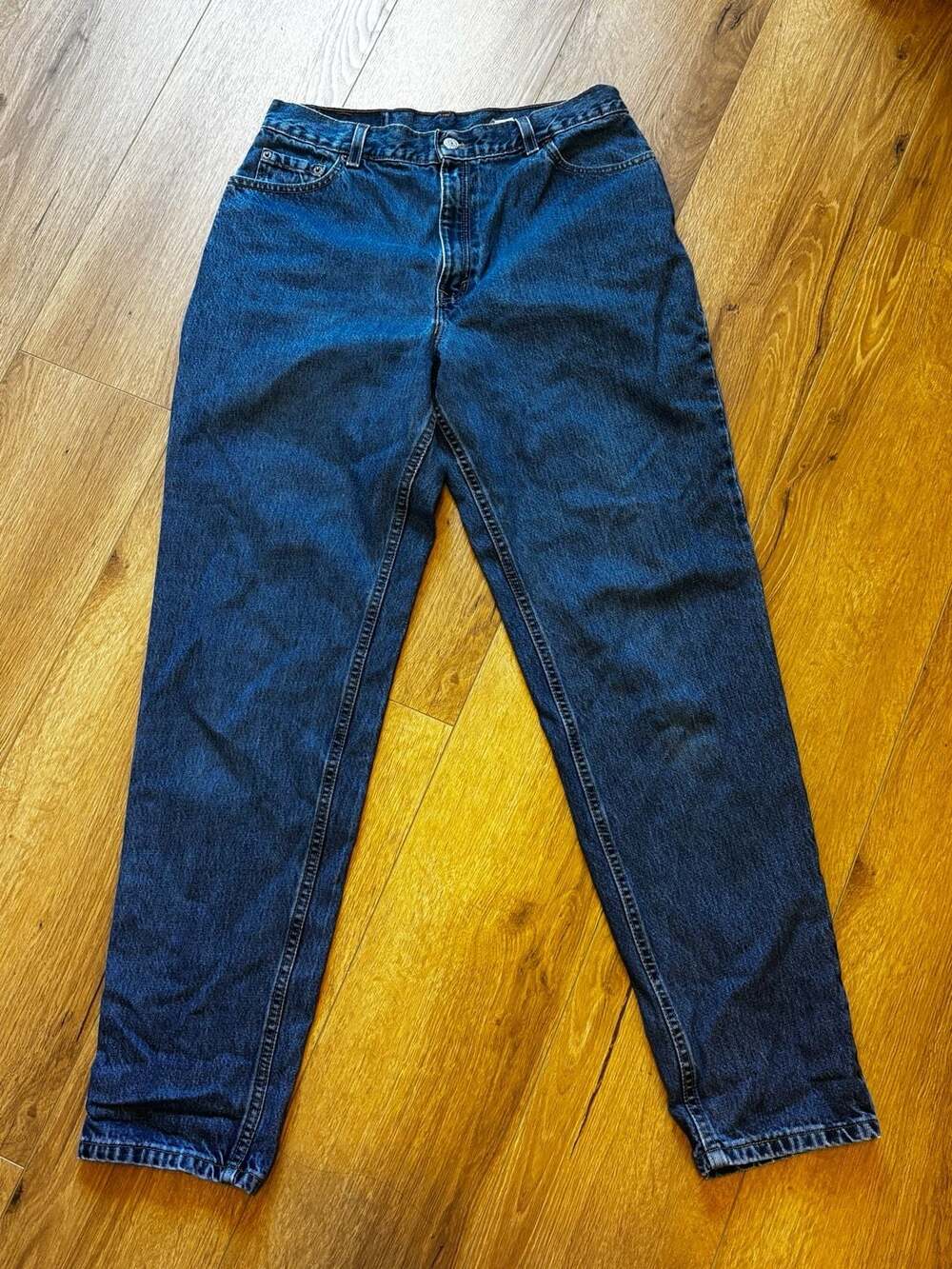 Vintage 90s Levi's 550 Relaxed Fit Tapered Leg Jeans Made in USA